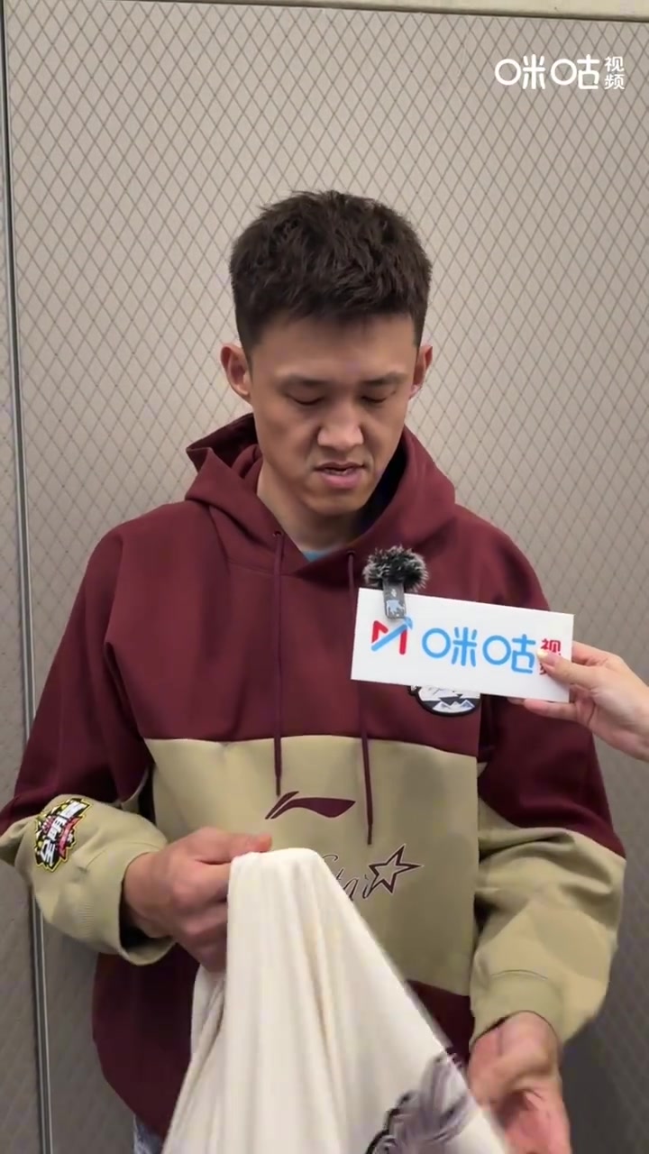 金年会金字招牌信誉至上👀心中的赵睿是怎样的？周鹏：开心果、有能量、比较黑